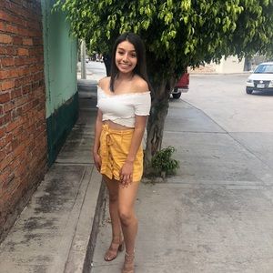 Meet your Posher, Angela